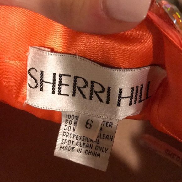 Ball gown/prom dress - Picture 8 of 8